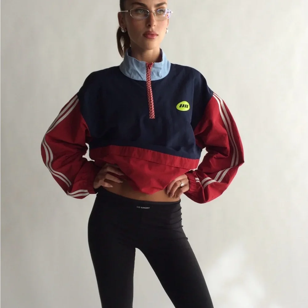 Women's Colorblock Pullover Jacket in Navy and Red - Picture 3 of 4